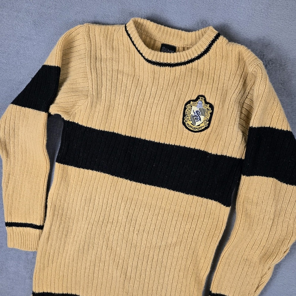 Universal Studios Harry‎ Potter Hufflepuff Sweater Wool Small Scotland Quidditch